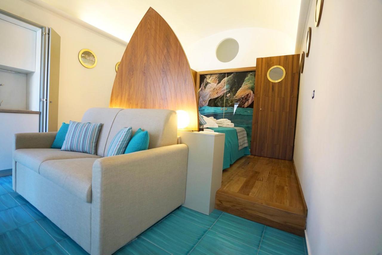 Grotta Verde Luxury Suite By Caprirooms Luaran gambar